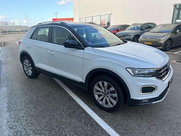 Volkswagen T-Roc 1.5 TSI DSG 110 kW image number 2