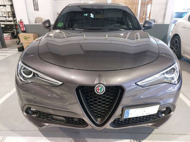 Alfa Romeo Stelvio 2.2 Q4 154 kW image number 3