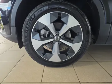 Car image 33