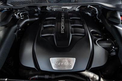 Car image 28