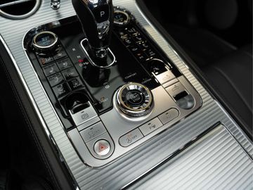 Car image 36