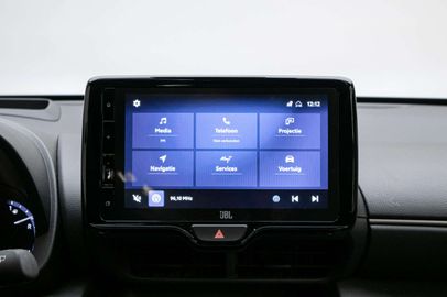 Car image 11