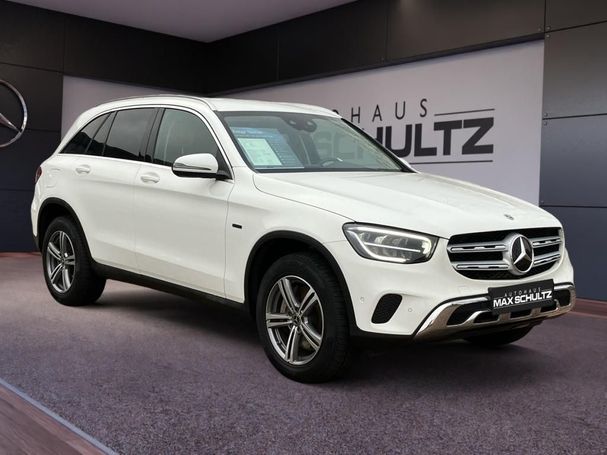 Mercedes-Benz GLC 300 e 235 kW image number 2