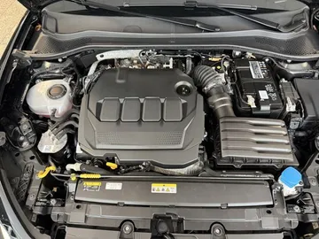 Car image 35
