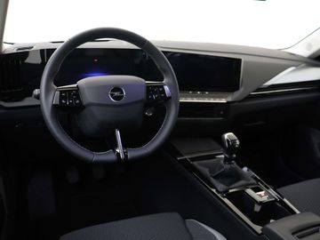 Car image 24