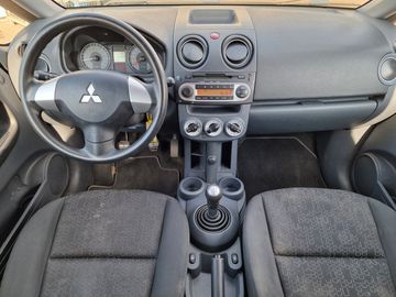 Car image 16