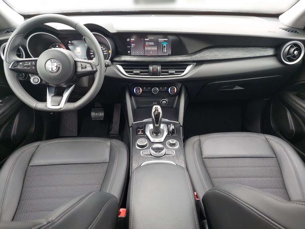 Alfa Romeo Stelvio 2.2 Business 118 kW image number 4