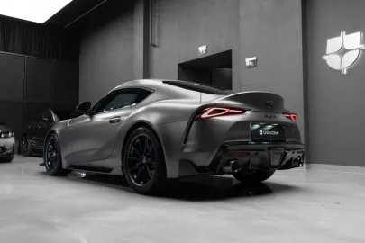 Car image 32