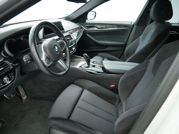 BMW 520d Touring xDrive 140 kW image number 7