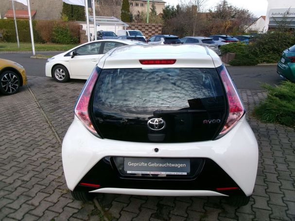 Toyota Aygo X 53 kW image number 4