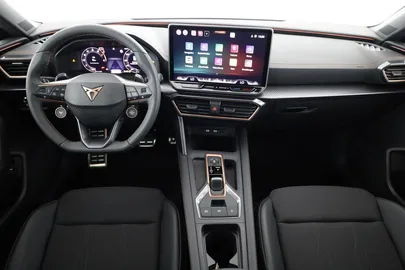 Car image 30