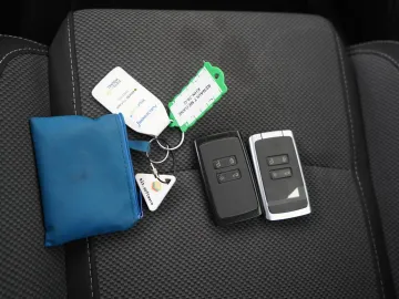 Car image 45