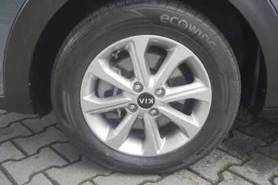 Car image 31