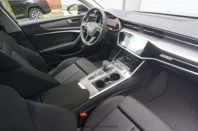 Car image 13