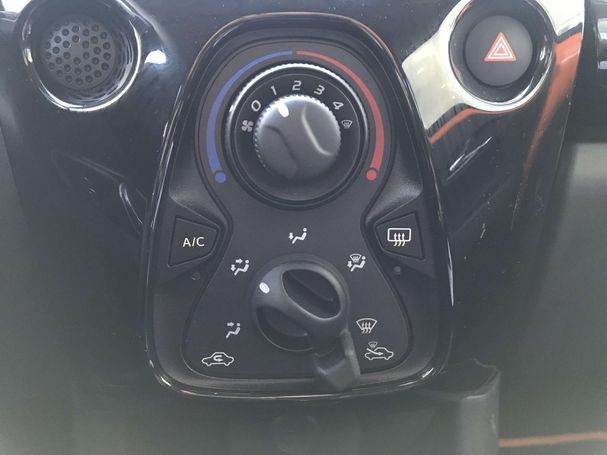 Toyota Aygo 53 kW image number 24