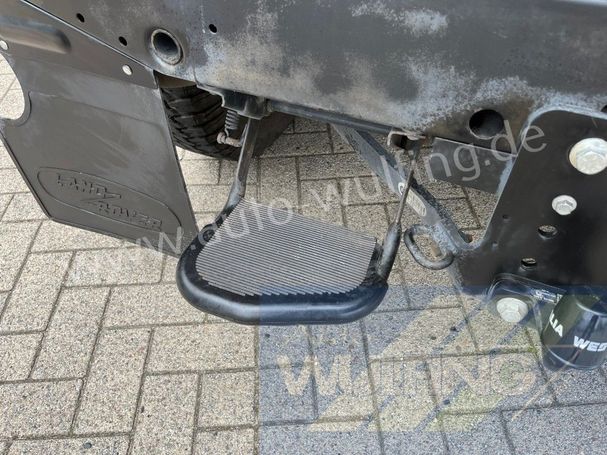 Land Rover Defender SE 110 kW image number 14