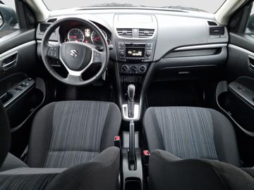 Car image 10