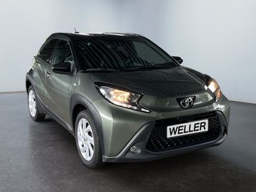 Car image 2