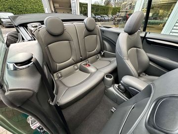 Car image 37