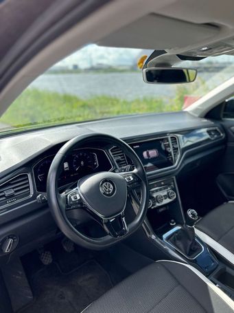 Volkswagen T-Roc 1.5 TSI Sport 110 kW image number 22