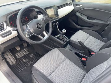 Car image 11