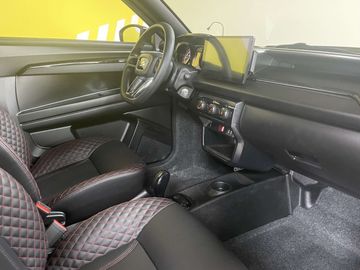 Car image 10