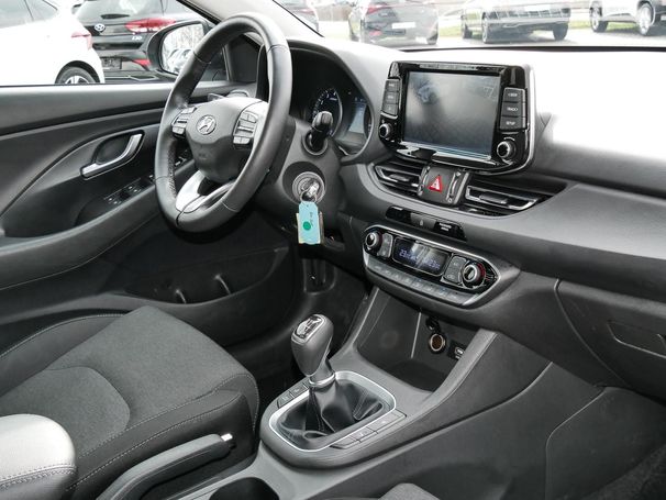 Hyundai i30 1.5 T-GDI 118 kW image number 3