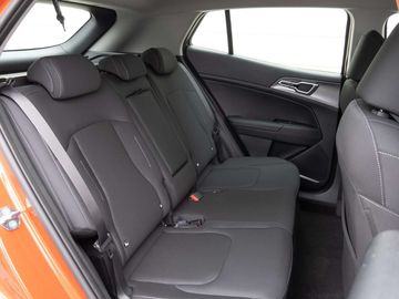 Car image 12