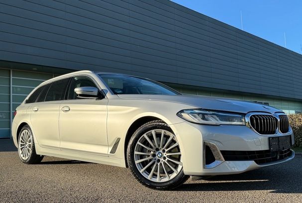 BMW 530d Touring 211 kW image number 15