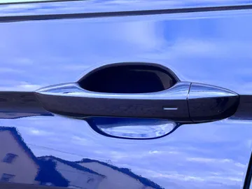 Car image 34