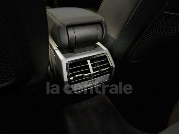 Audi Q3 40 TFSI quattro S tronic S-line 140 kW image number 14