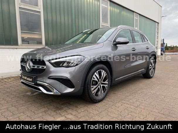 Mercedes-Benz GLA 180 100 kW image number 1