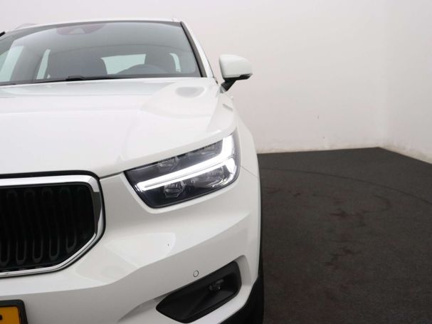 Volvo XC40 1.5 T2 95 kW image number 28