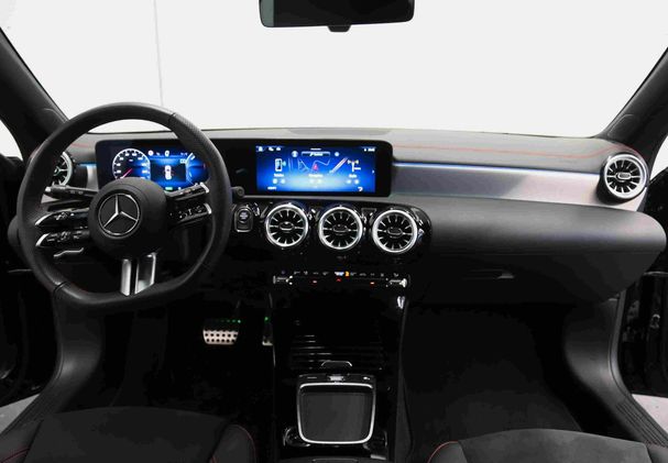 Mercedes-Benz CLA 250 Shooting Brake e 160 kW image number 11