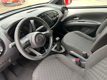 Car image 20