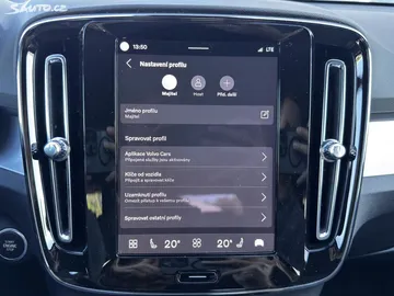 Car image 36