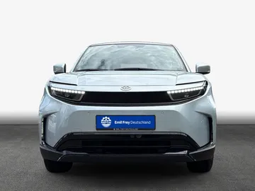 Car image 4