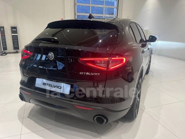 Alfa Romeo Stelvio 2.2 Q4 154 kW image number 20