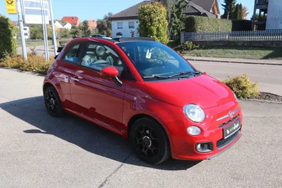 Car image 3