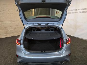 Car image 31