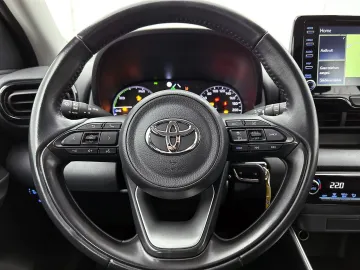 Car image 31