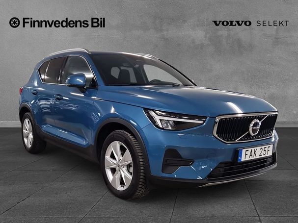 Volvo XC40 B3 Core 120 kW image number 2