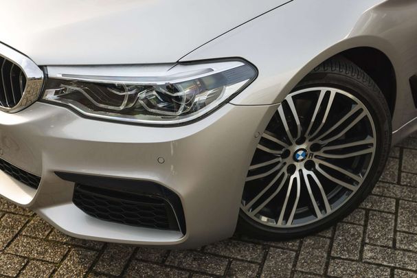 BMW 520i 135 kW image number 28