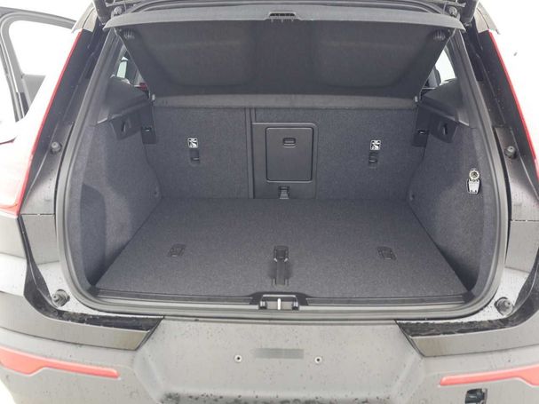 Volvo XC40 B4 Plus DKG 145 kW image number 7