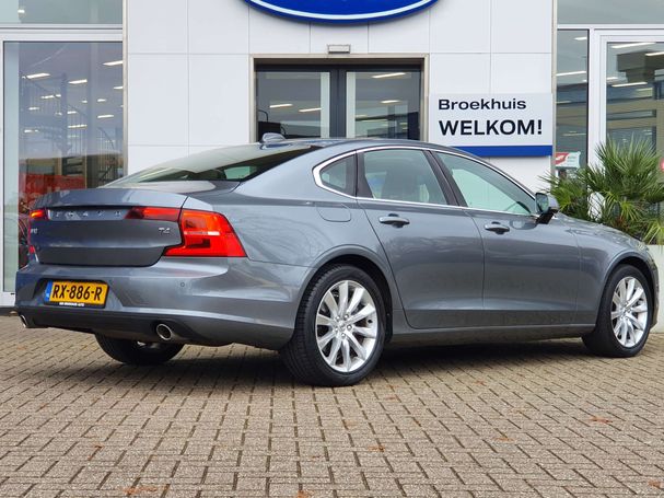 Volvo S90 T4 Momentum 140 kW image number 4