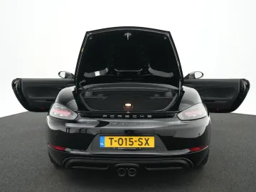 Car image 46