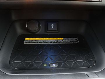 Car image 36