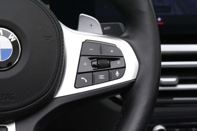 Car image 36