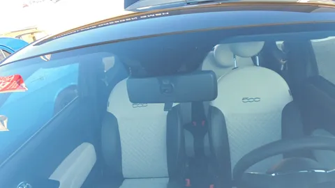 Car image 25