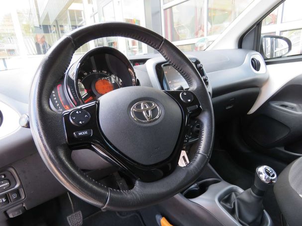 Toyota Aygo 54 kW image number 23